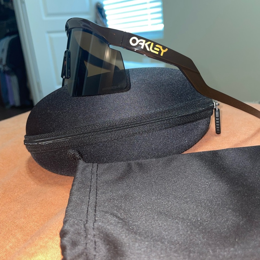Oakley Hydra Men’s Sunglasses